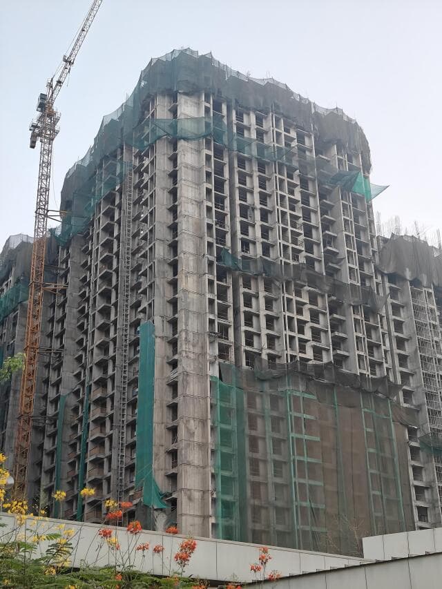 Active high-rise tower construction with Qore formwork